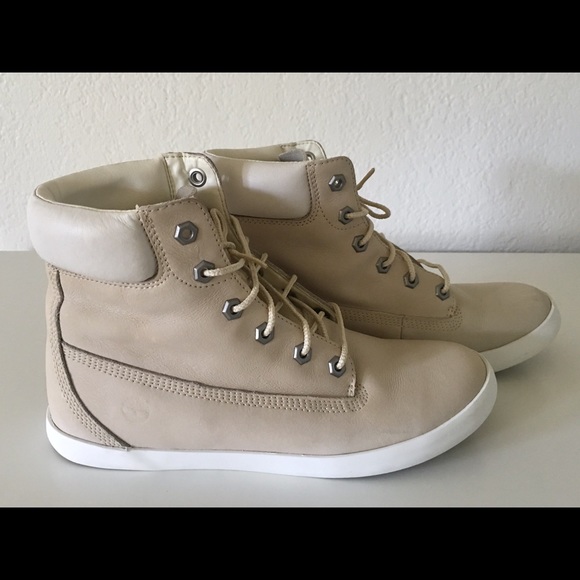 Timberland Shoes - TIMBERLAND women’s boots shoes beige leather 8.5